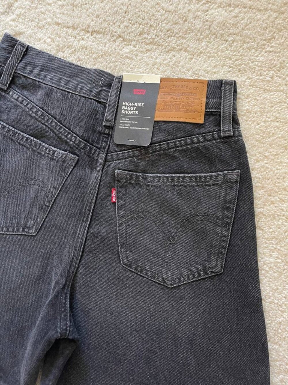 NWT Premium Levi's High Rise Baggy Shorts Black Wash Size 25 - Picture 6 of 11